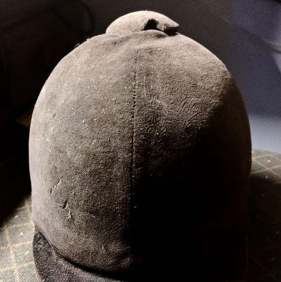 English Riding Helmet - Picture 4 of 7